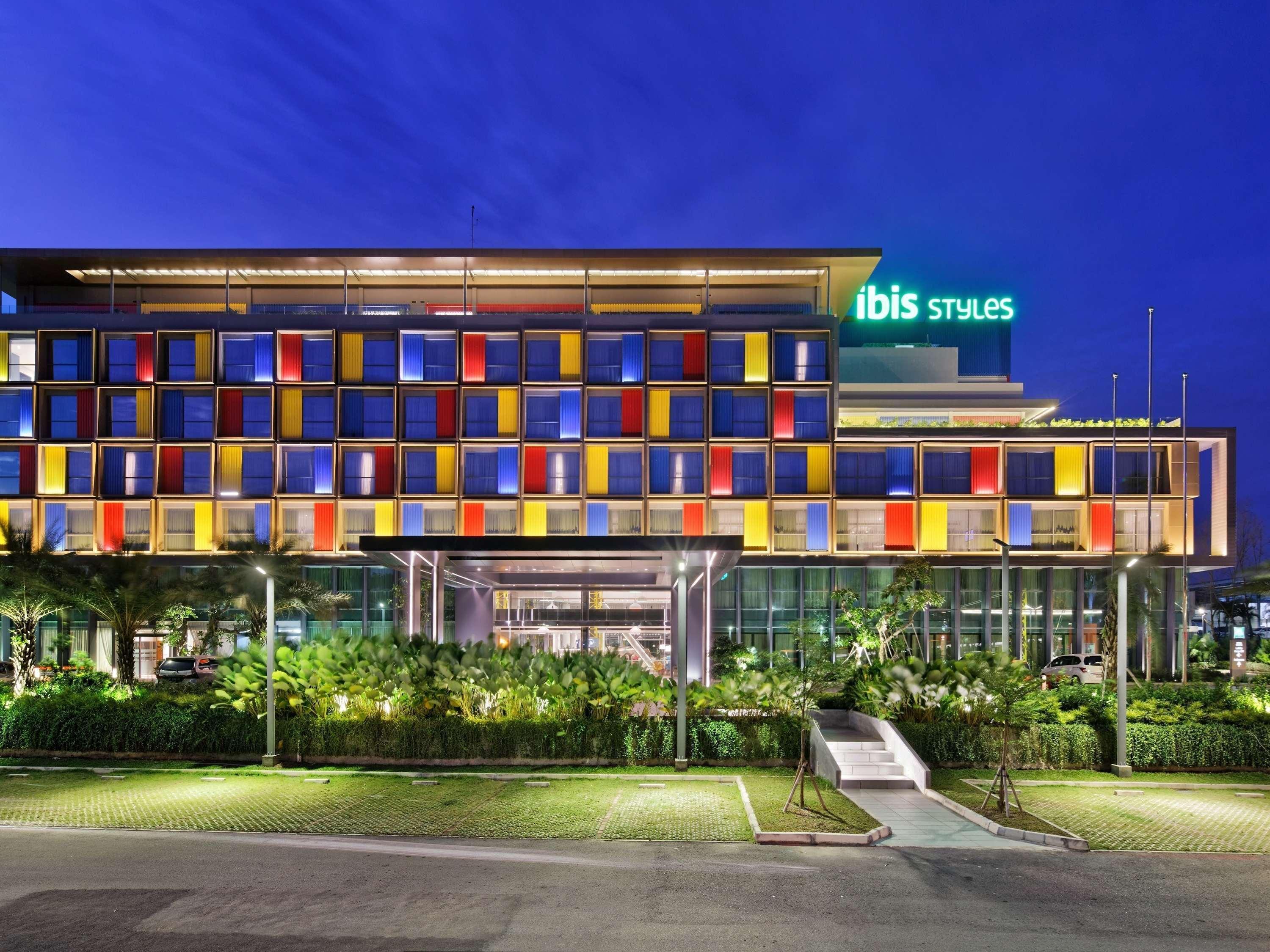 Hotel ibis Styles Batam Nagoya Exteriér fotografie