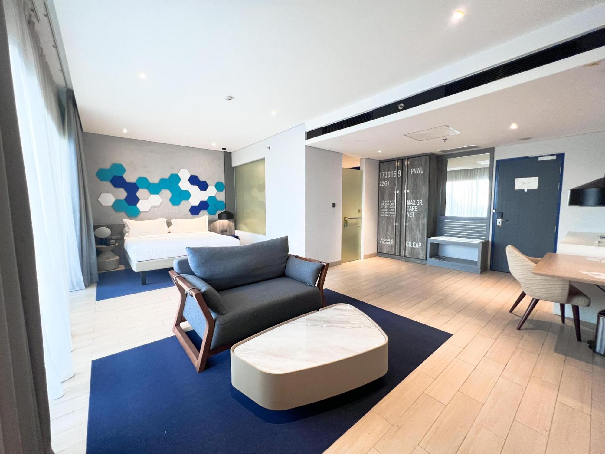 Hotel ibis Styles Batam Nagoya Exteriér fotografie