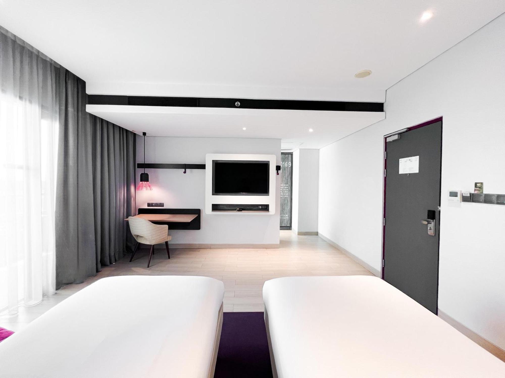 Hotel ibis Styles Batam Nagoya Exteriér fotografie