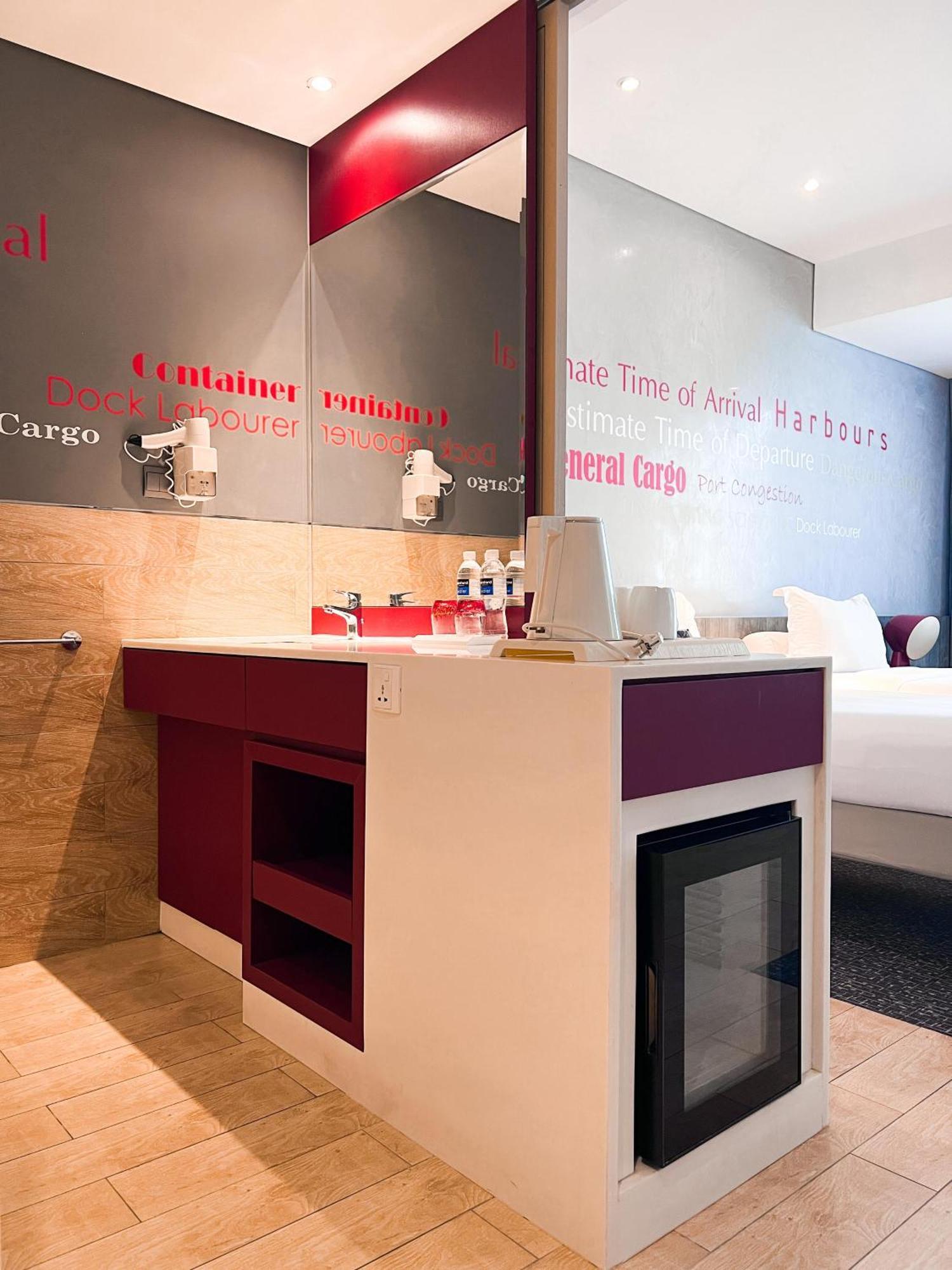 Hotel ibis Styles Batam Nagoya Exteriér fotografie